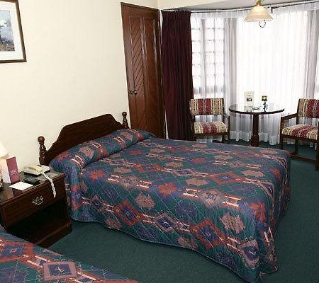 Hotel Portales Cochabamba Room photo