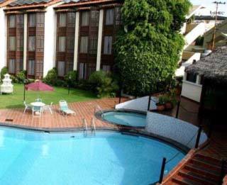 Hotel Portales Cochabamba Exterior photo